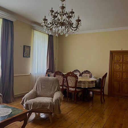 Guesthouse Kostava 72 คัซเบกี ภายนอก รูปภาพ