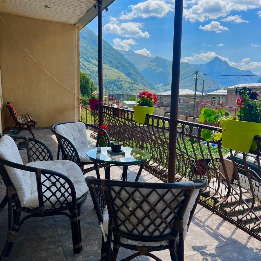 Guesthouse Kostava 72 คัซเบกี ภายนอก รูปภาพ